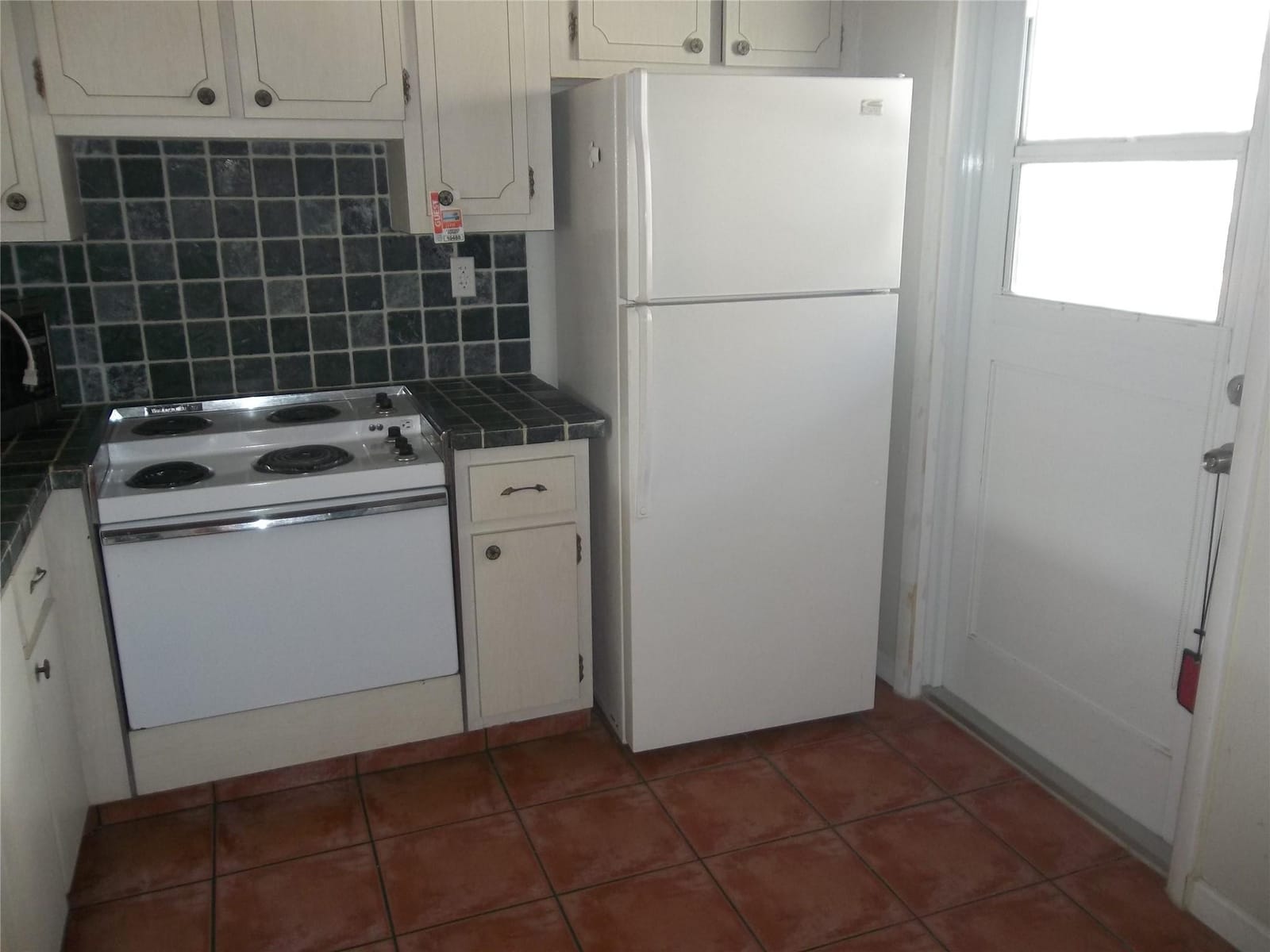 1893 S Ocean Drive 302 — photo 3