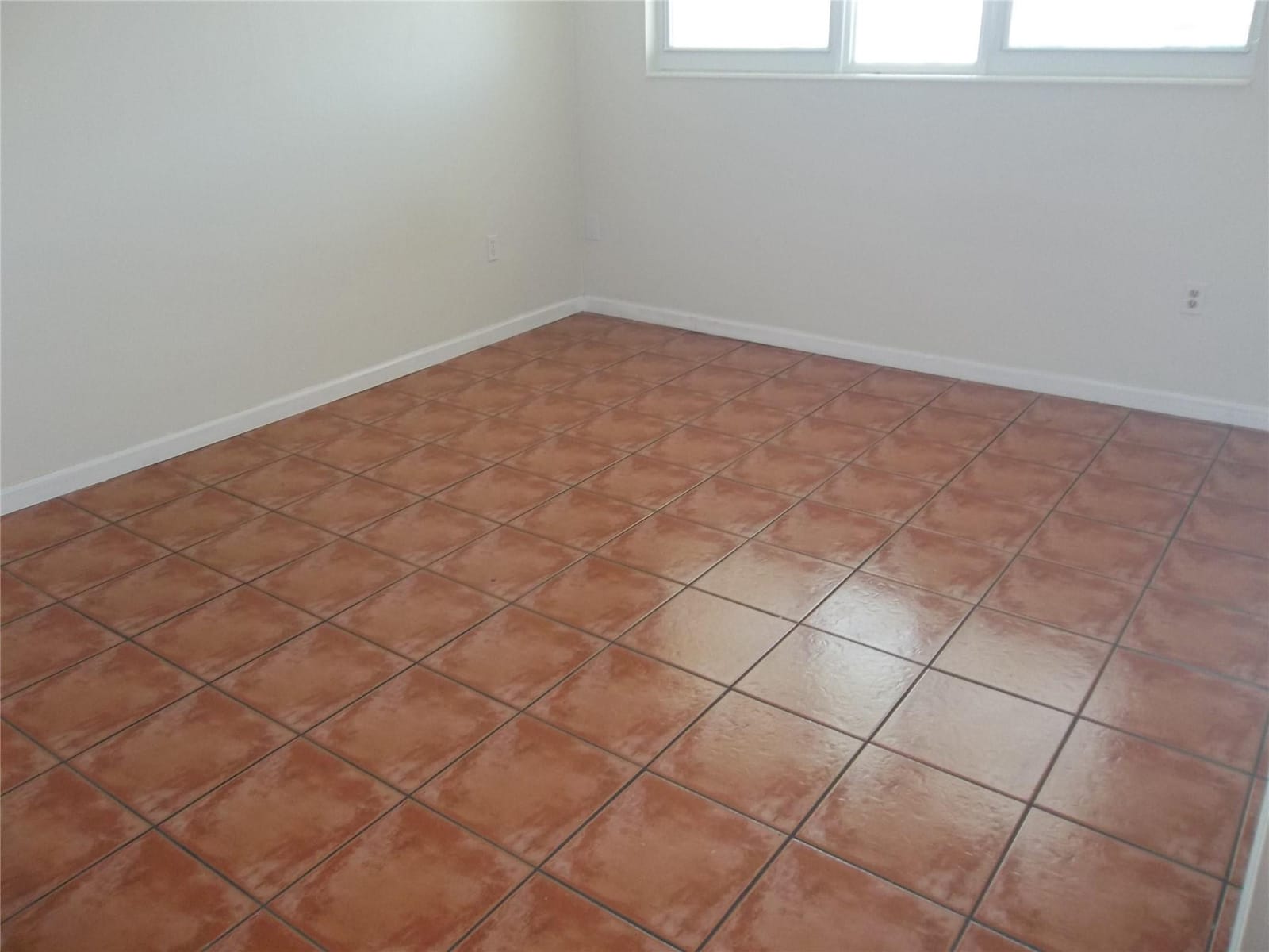 1893 S Ocean Drive 302 — photo 4