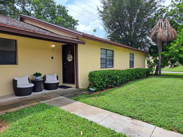 508 Glenwood Drive, sold in Glenwood Village Condo, West Palm Beach, FL