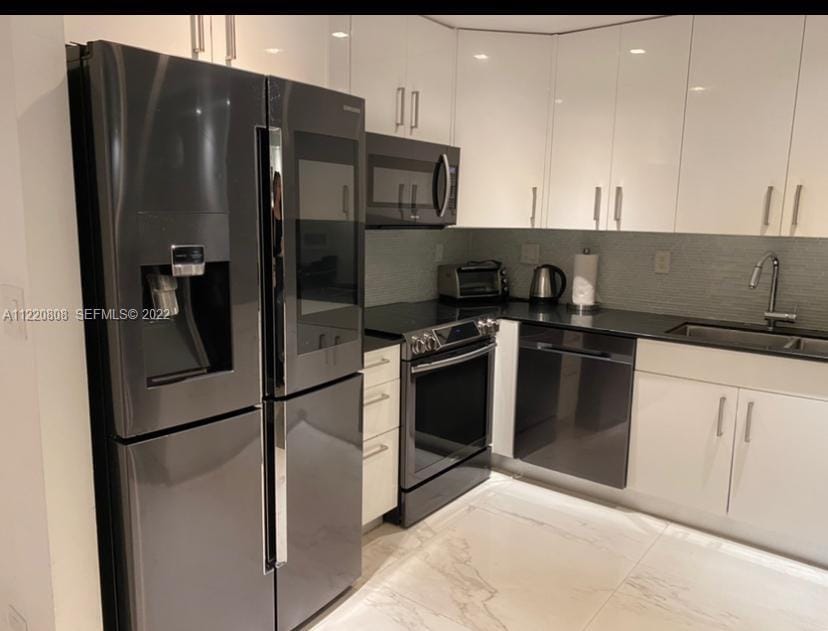2301 Collins Avenue 1503 — photo 3