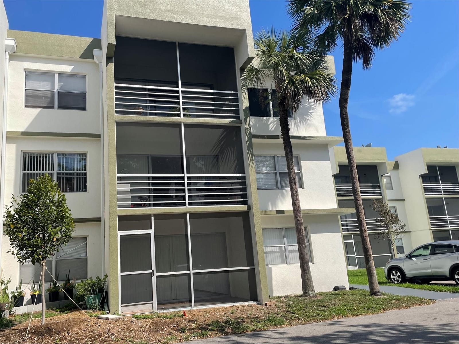 4255 N University Drive 214 — photo 5