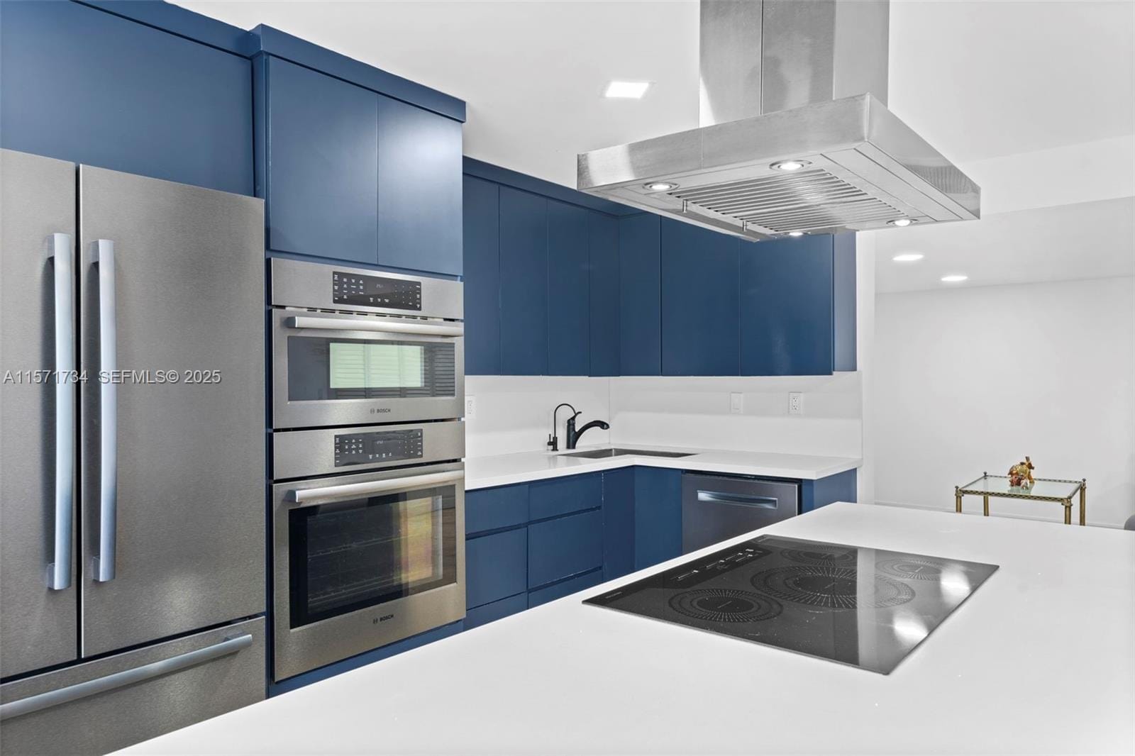 1002 NE 24th Avenue 188, Hallandale Beach, FL 33009