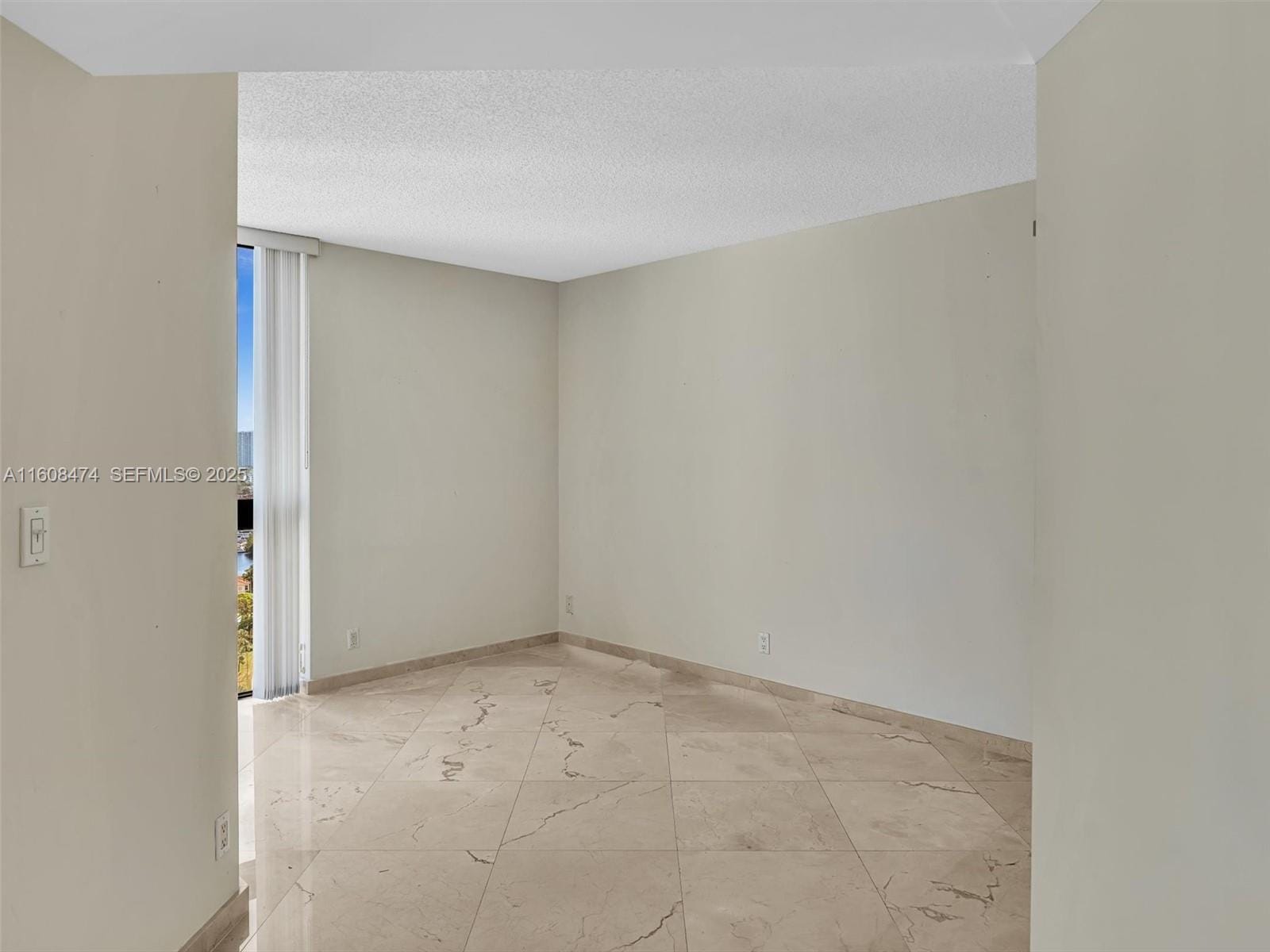20185 E Country Club Drive 1904, Aventura, FL 33180 photo 11