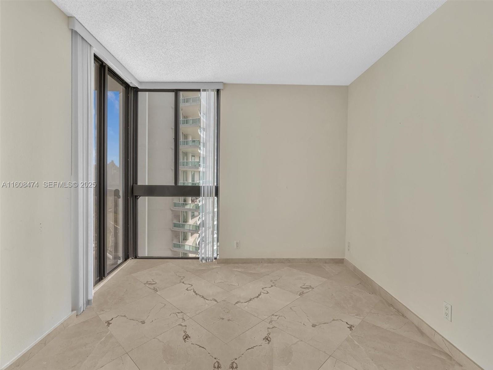 20185 E Country Club Drive 1904, Aventura, FL 33180 photo 23