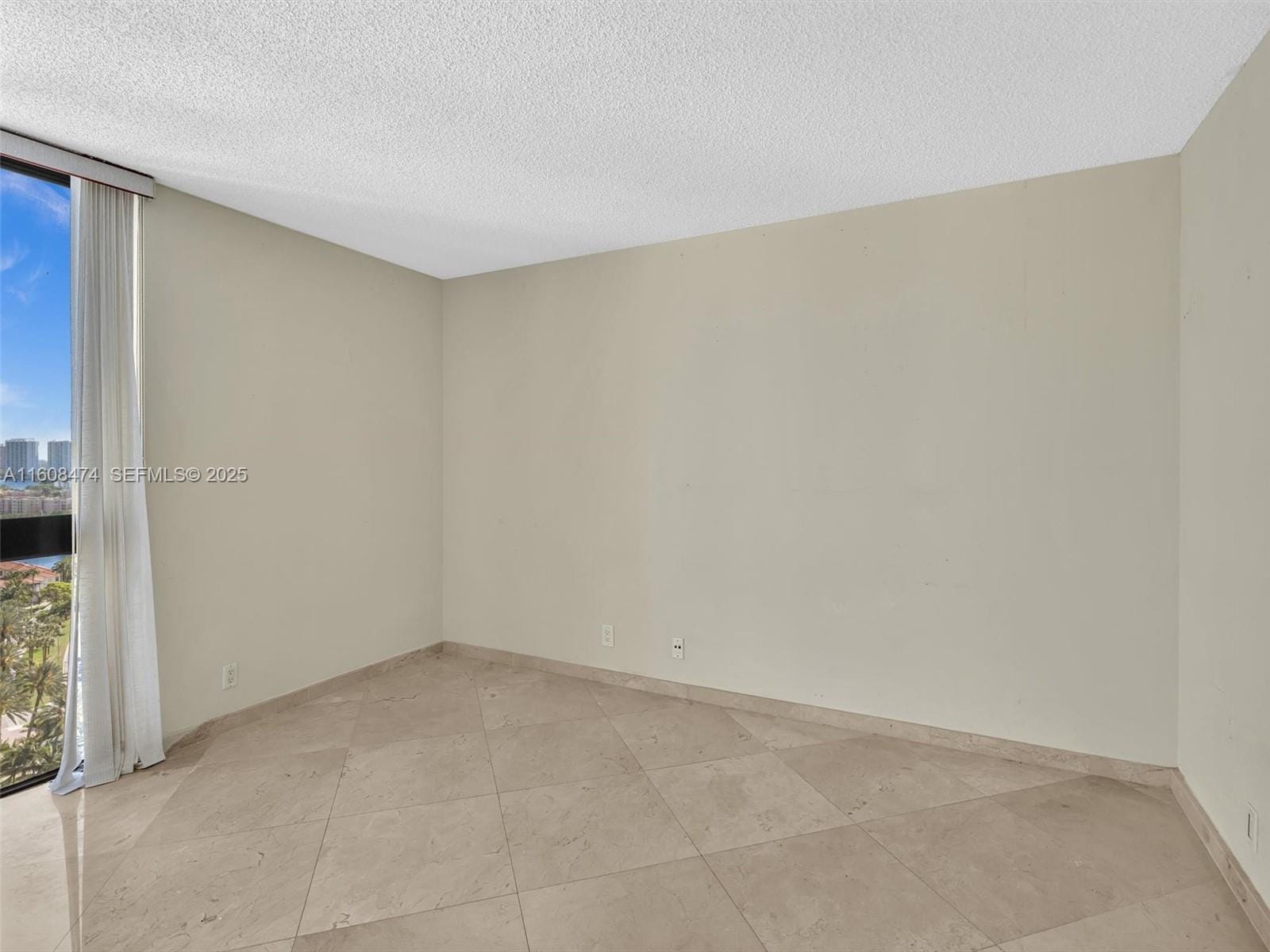 20185 E Country Club Drive 1904, Aventura, FL 33180 photo 25