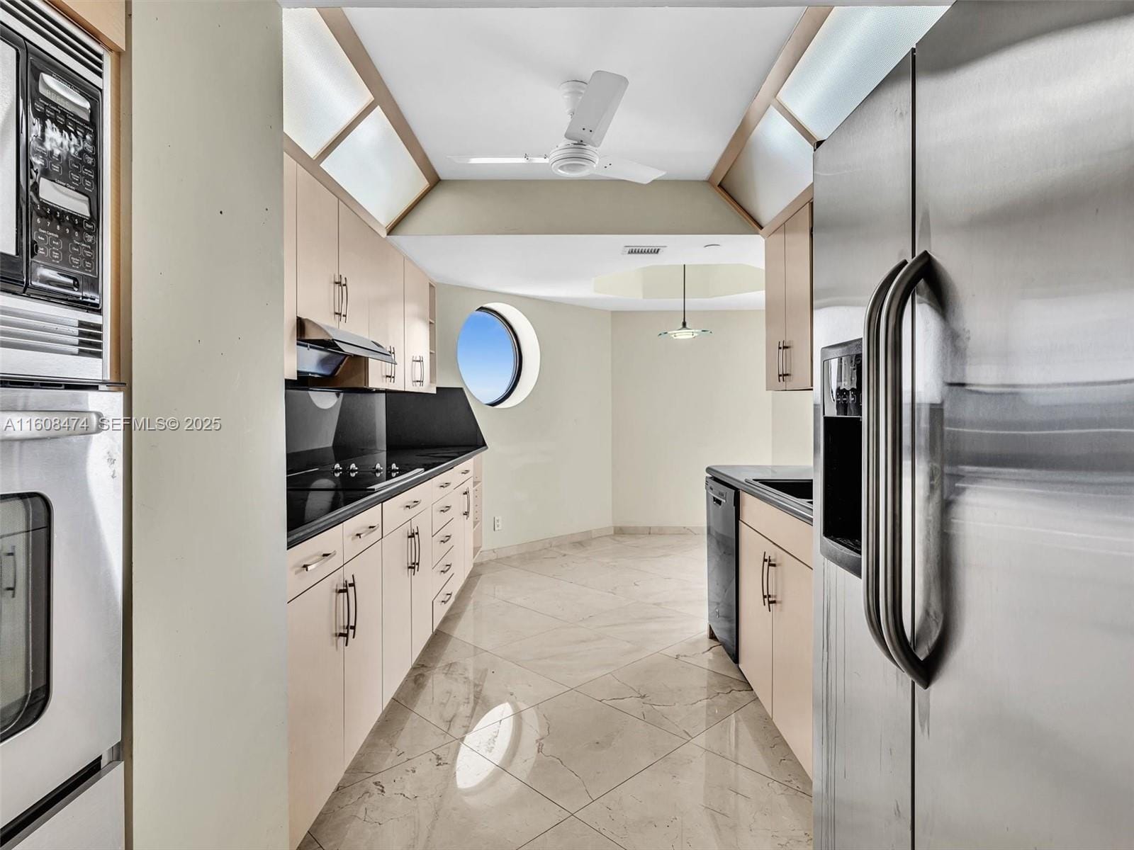 20185 E Country Club Drive 1904, Aventura, FL 33180 photo 6
