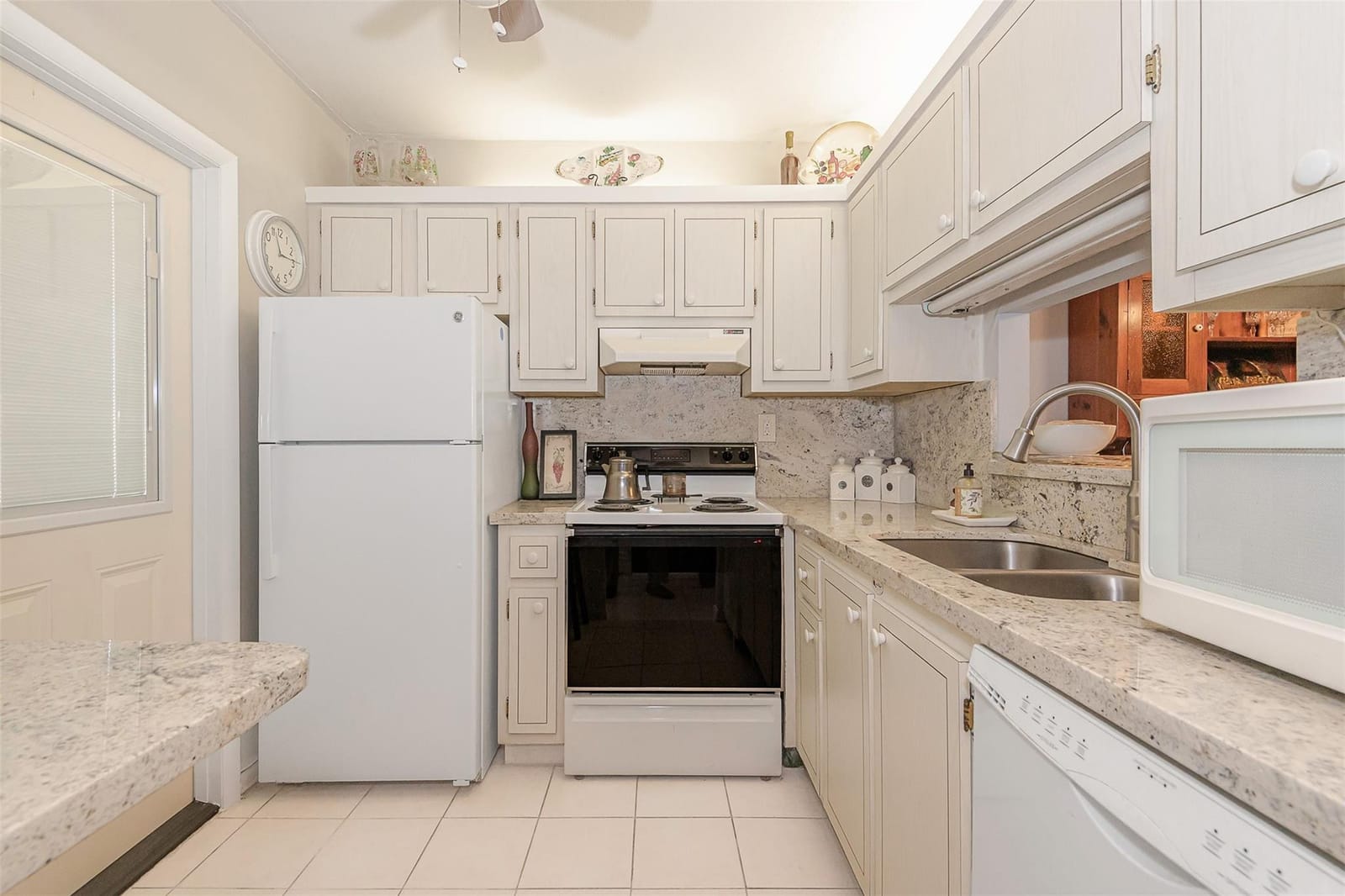 3430 NW 52nd Avenue 102 — photo 10