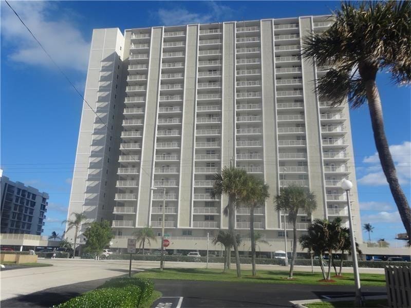 750 N Ocean Boulevard 1704 — photo 3