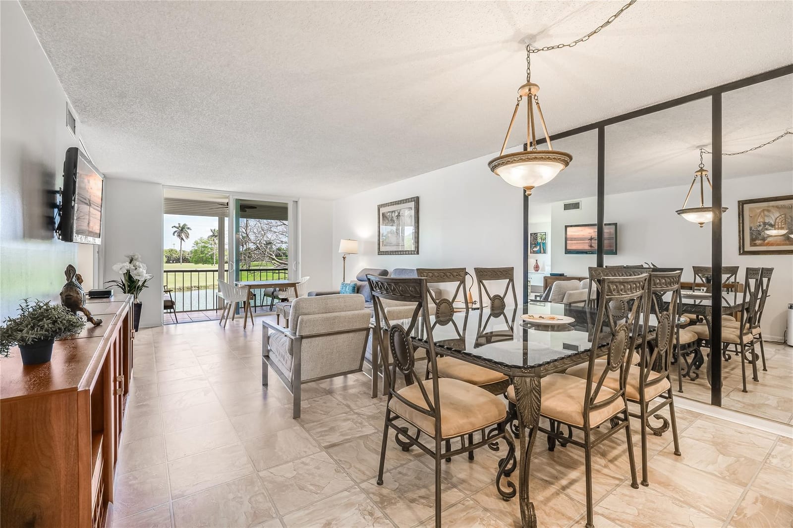 9320 S Hollybrook Lake Drive 210 — photo 2