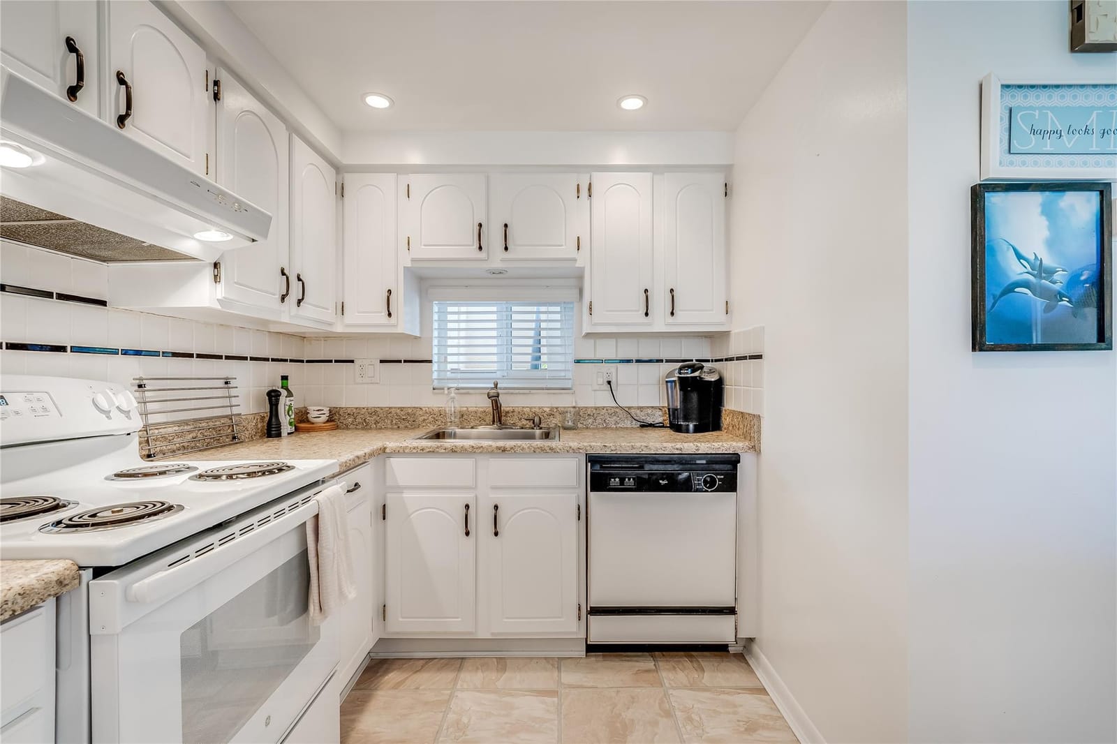 9320 S Hollybrook Lake Drive 210 — photo 11