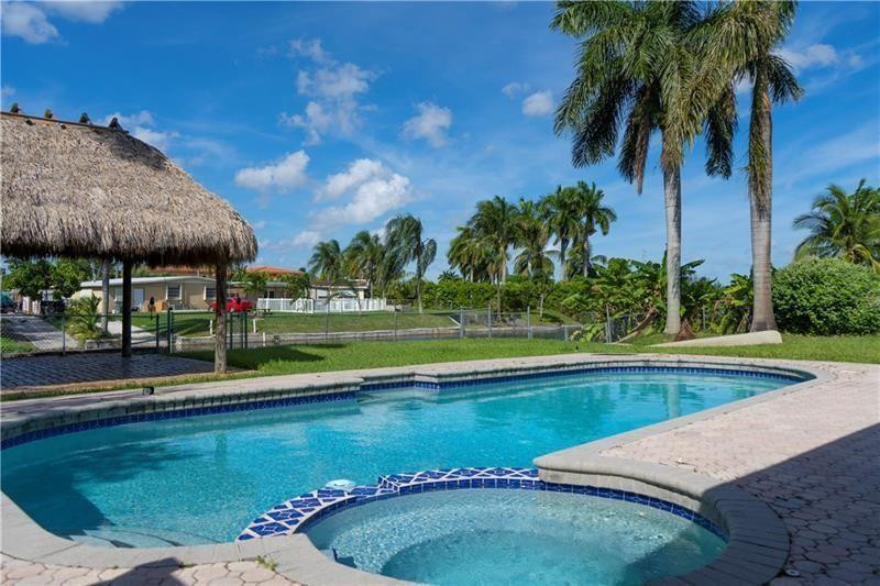 8165 NW 182nd Street, Hialeah, FL 33015, Hialeah