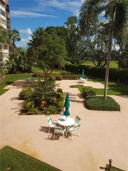 1400 Saint Charles Place 211 — photo 12
