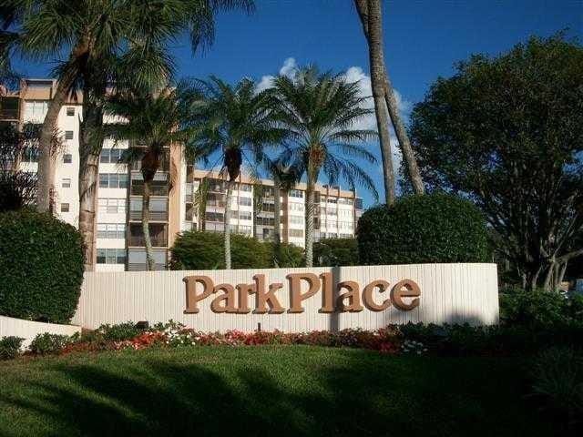 1400 Saint Charles Place 211, Pembroke Pines, FL 33026 photo 24