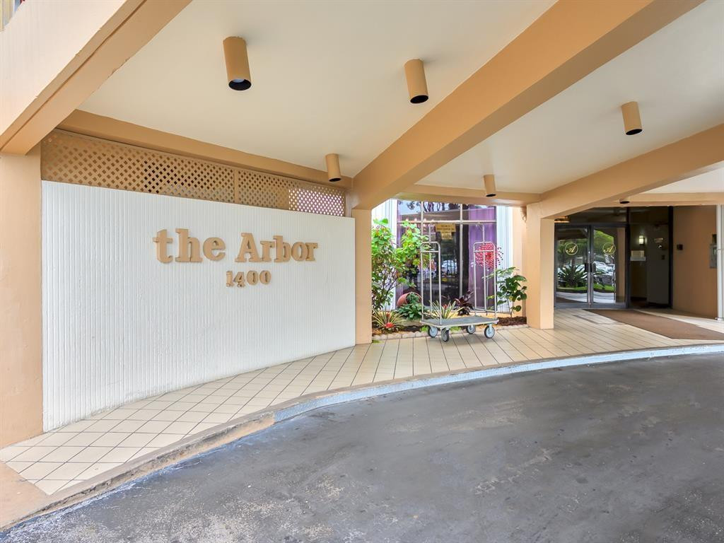 1400 Saint Charles Place 211, Pembroke Pines, FL 33026, Pembroke Pines