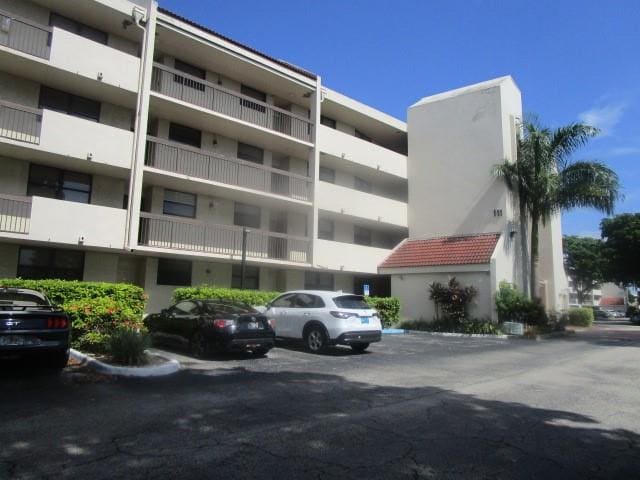 111 Lake Emerald Drive 302, Oakland Park, FL 33309