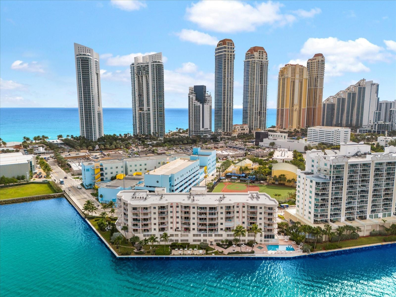 18260 N Bay Road 304