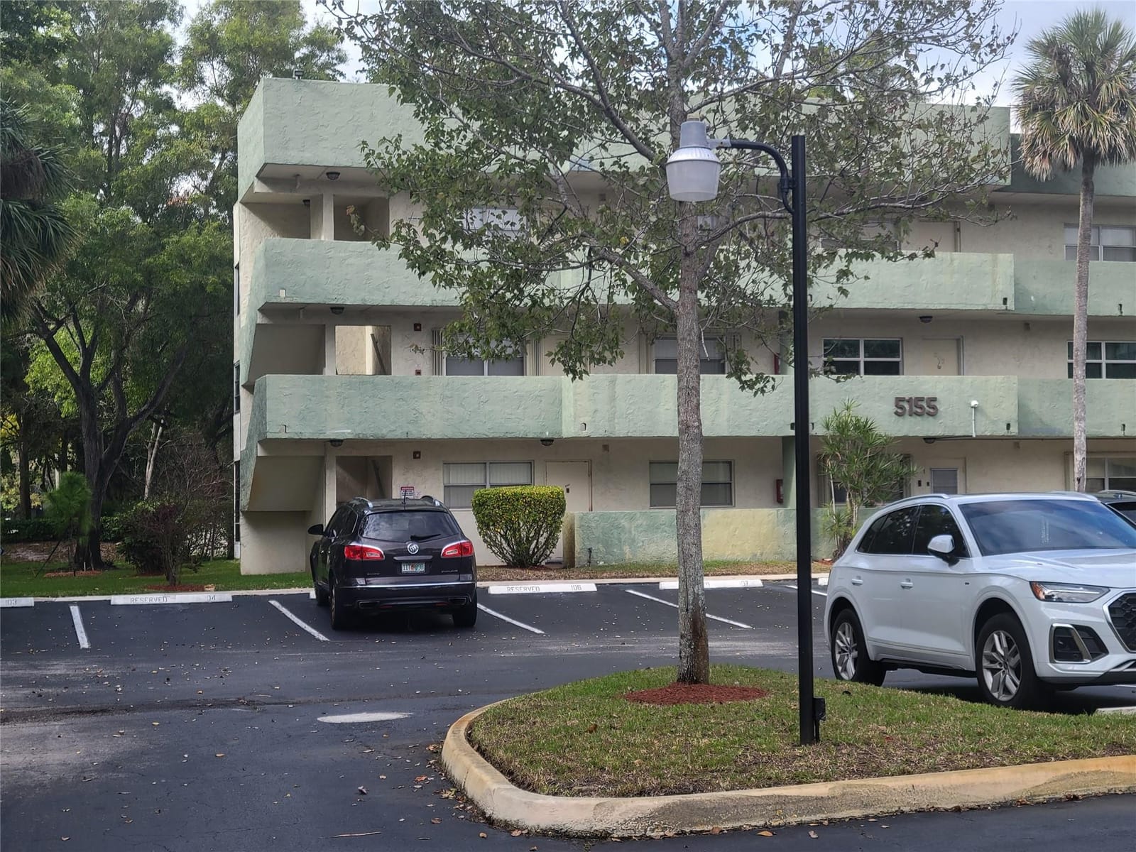 5155 E Sabal Palm Boulevard 301 — photo 2