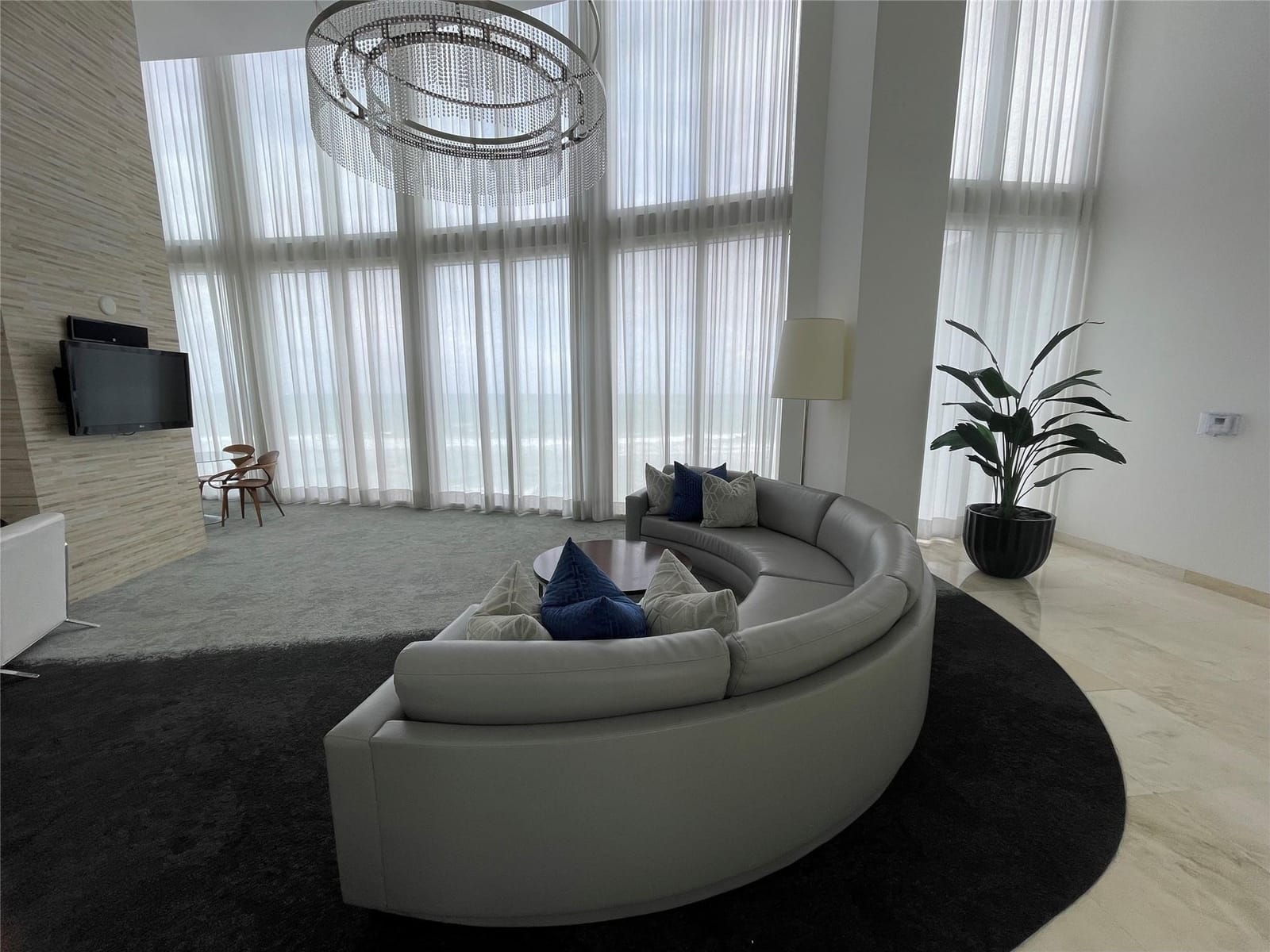 16001 Collins Avenue 502 — photo 5