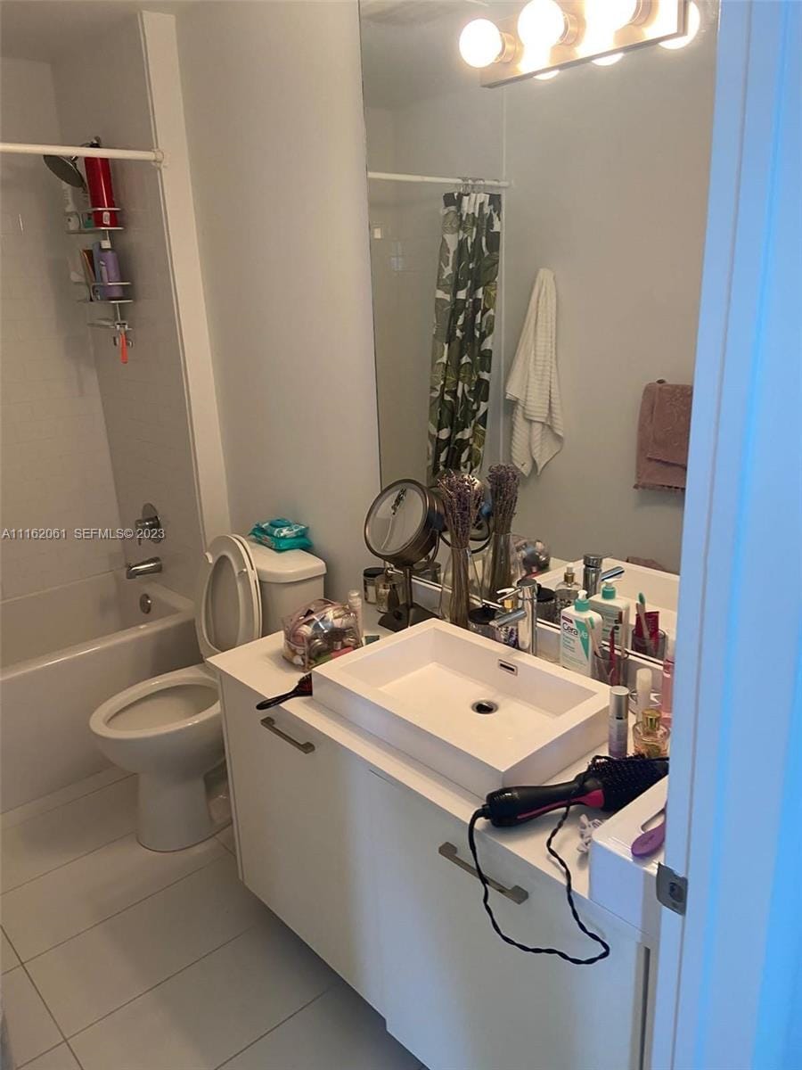 151 SE 1st Street PH05 — photo 2