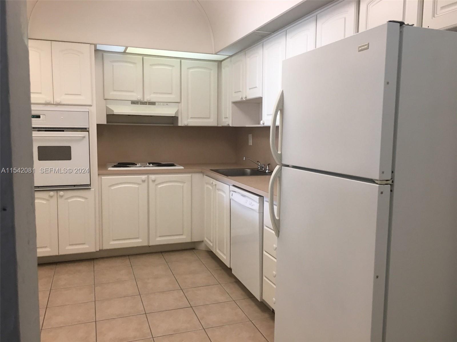 19380 Collins Avenue 1515 — photo 4
