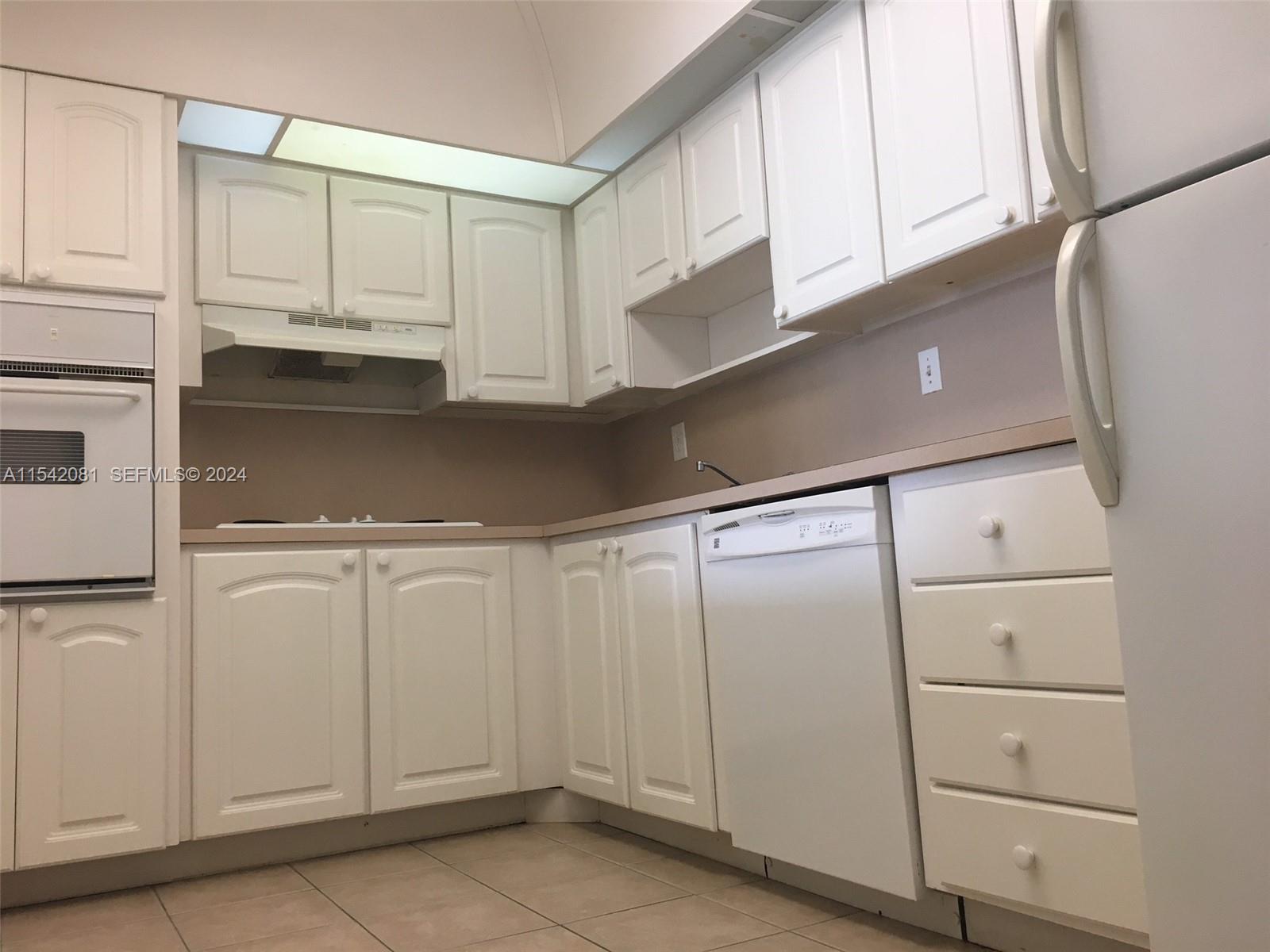 19380 Collins Avenue 1515 — photo 8