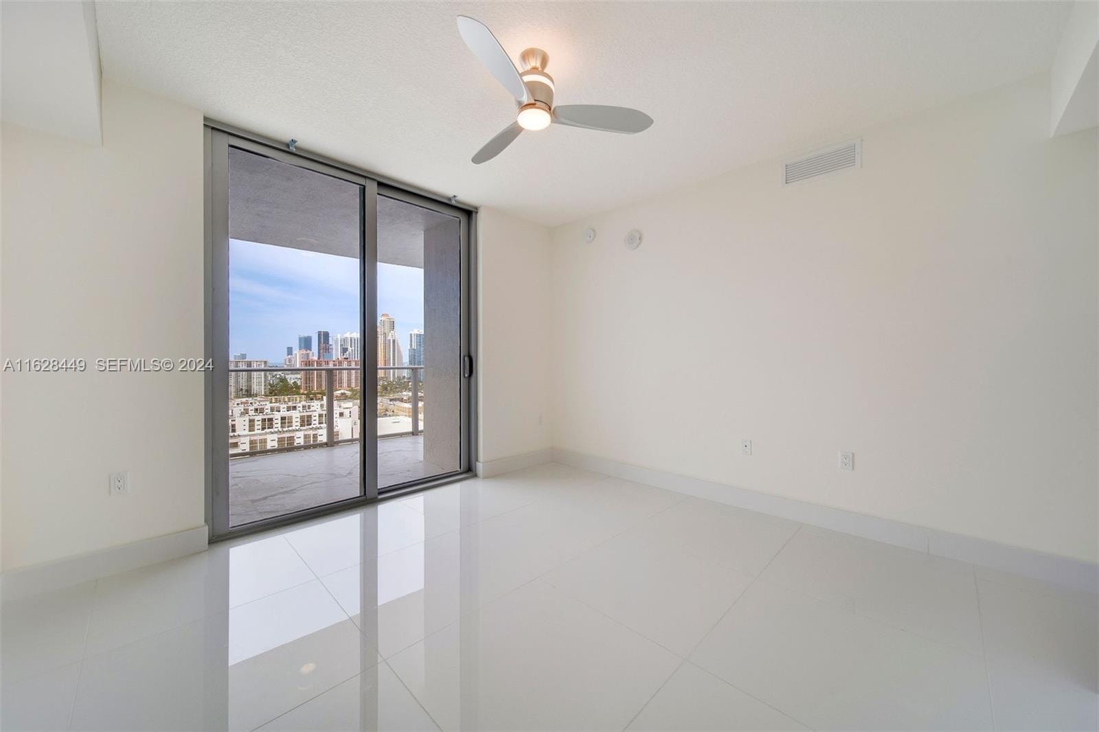 300 Sunny Isles Boulevard 2103, Sunny Isles Beach, FL 33160 photo 27