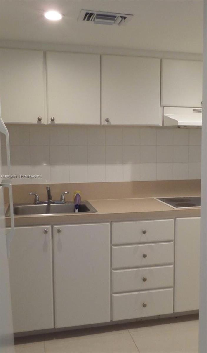 1000 West Avenue 1032 — photo 3