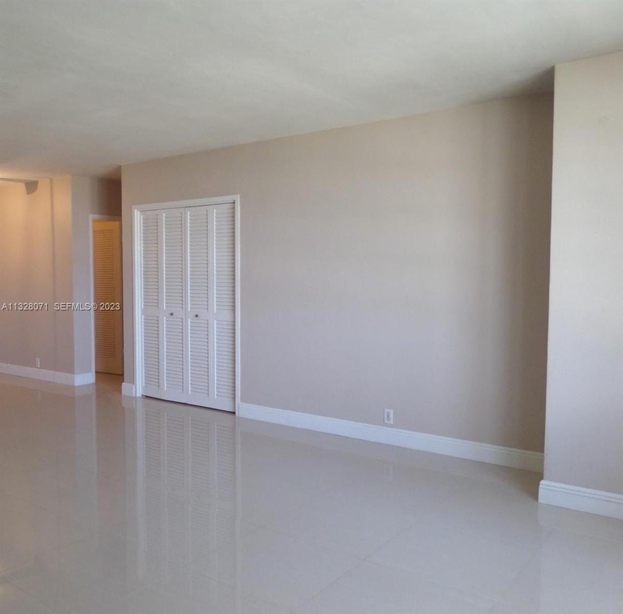 1000 West Avenue 1032 — photo 4