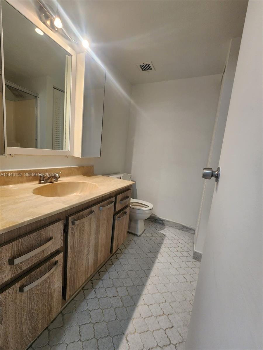 13499 Biscayne Boulevard 1513, North Miami, FL 33181 photo 14