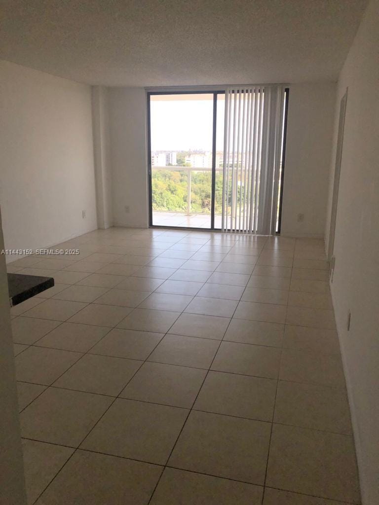 13499 Biscayne Boulevard 1513 — photo 5
