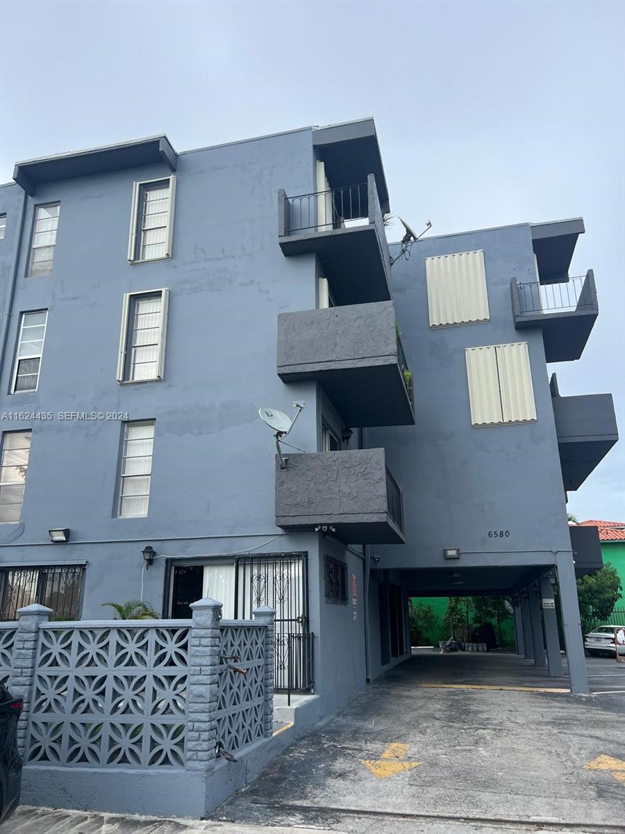 6580 W Flagler Street 309, Miami, FL 33144, Miami