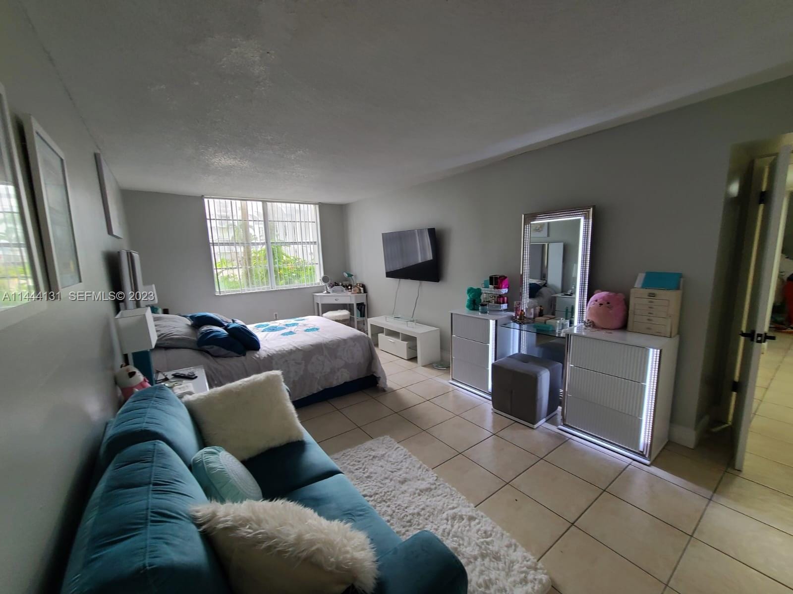 496 NW 165th St Road D112, Miami, FL 33169 photo 17