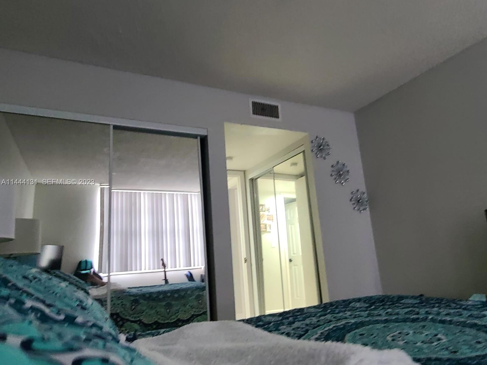 496 NW 165th St Road D112, Miami, FL 33169 photo 18