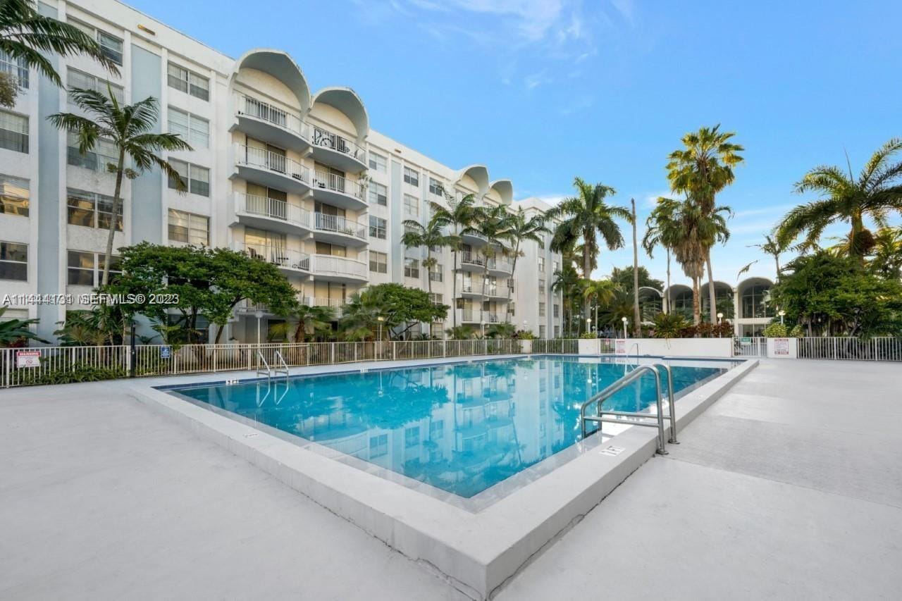 496 NW 165th St Road D112, Miami, FL 33169 photo 26