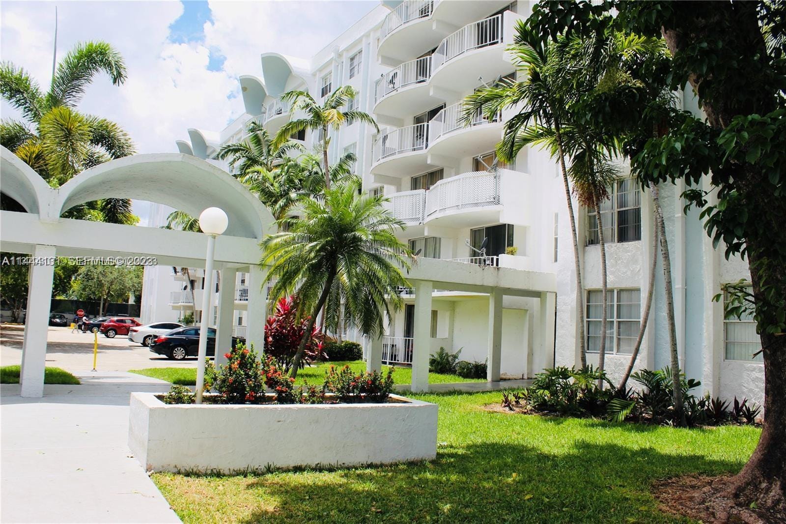 496 NW 165th St Road D112, Miami, FL 33169 photo 30