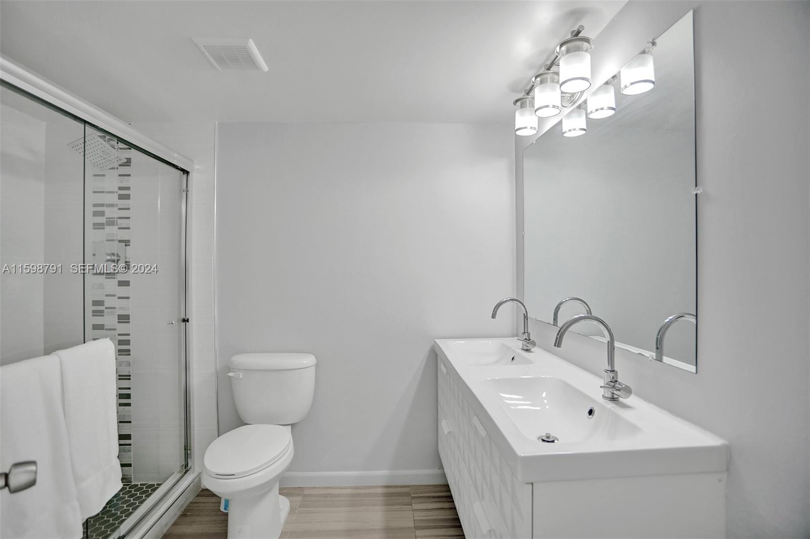 1770 NE 191st Street 716-1, Miami, FL 33179 photo 28