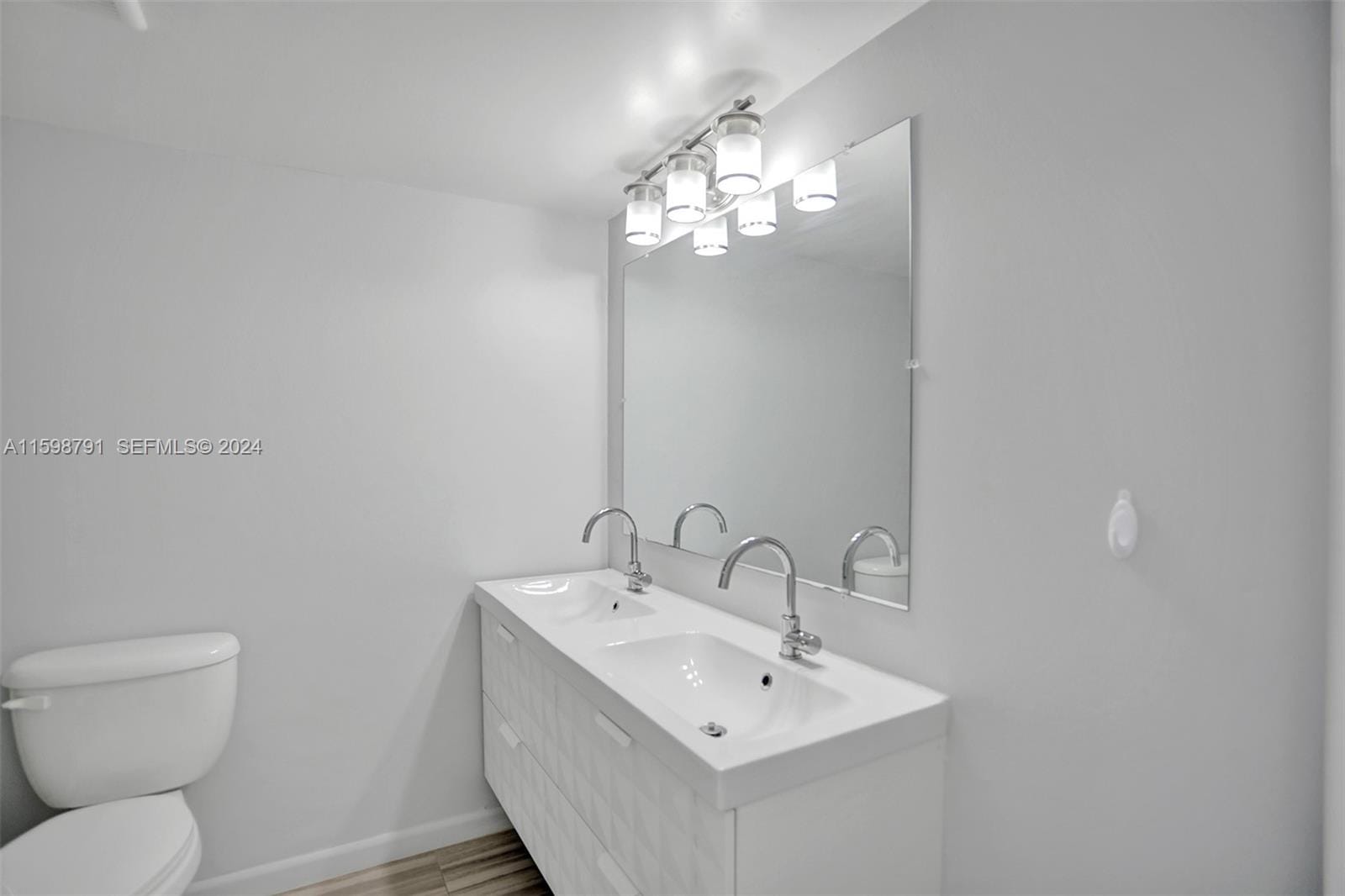 1770 NE 191st Street 716-1, Miami, FL 33179 photo 29