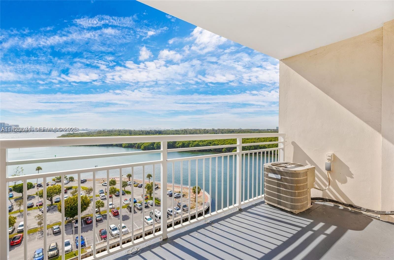 400 Kings Point Drive 1406 — photo 12