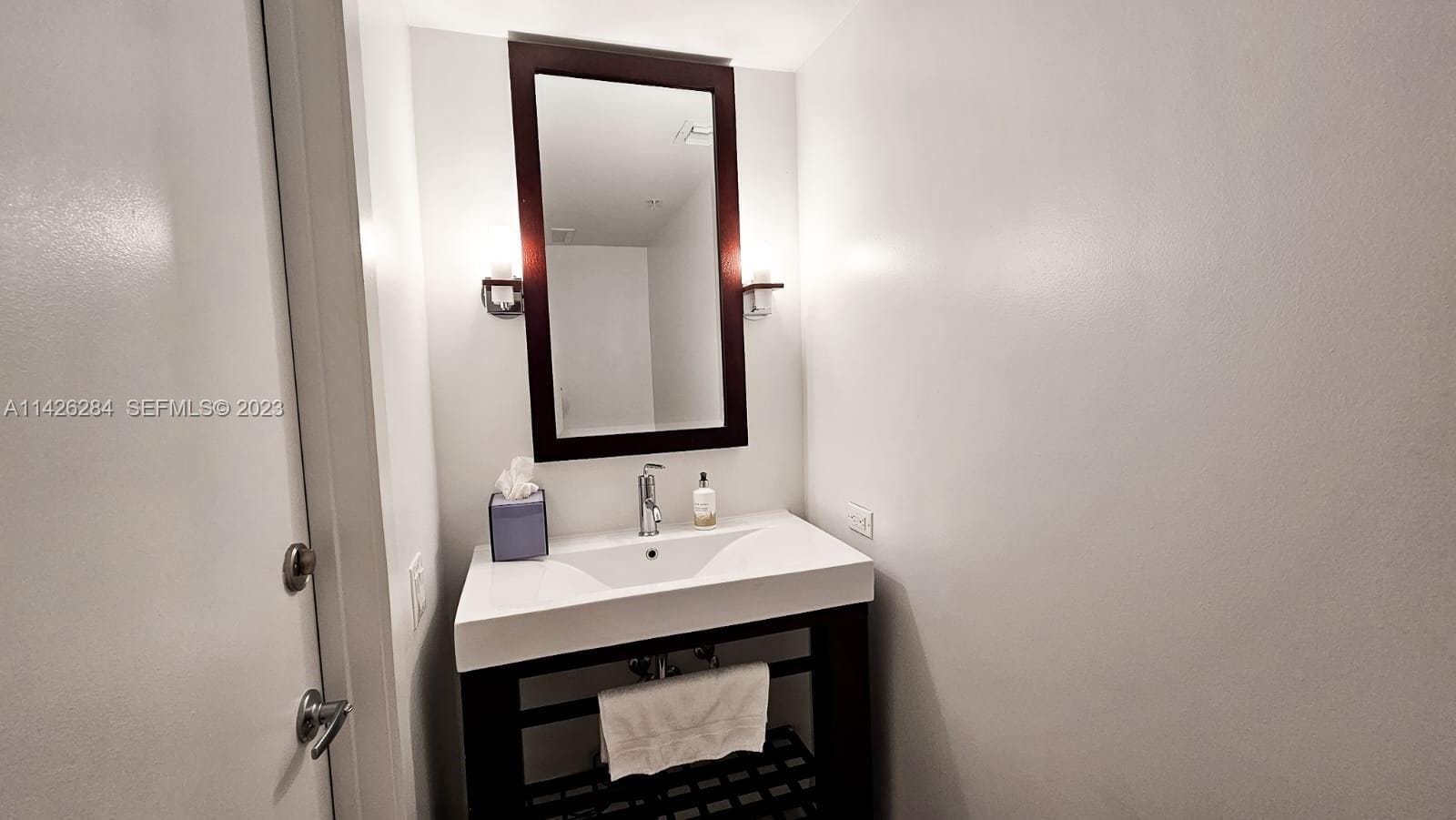 17315 E Collins Avenue 1102, Sunny Isles Beach, FL 33160 photo 16