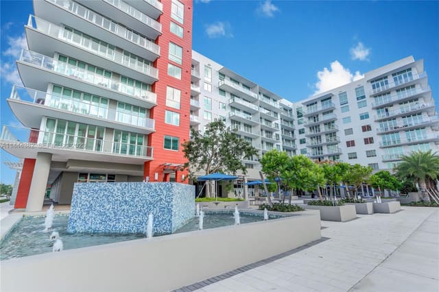 7825 NW 107th Avenue 816, Midtown At Doral, Doral, FL