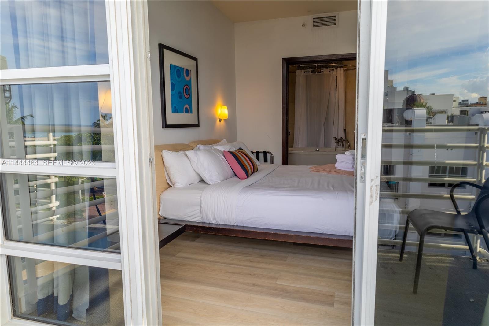1052 Ocean Drive C503 — photo 11