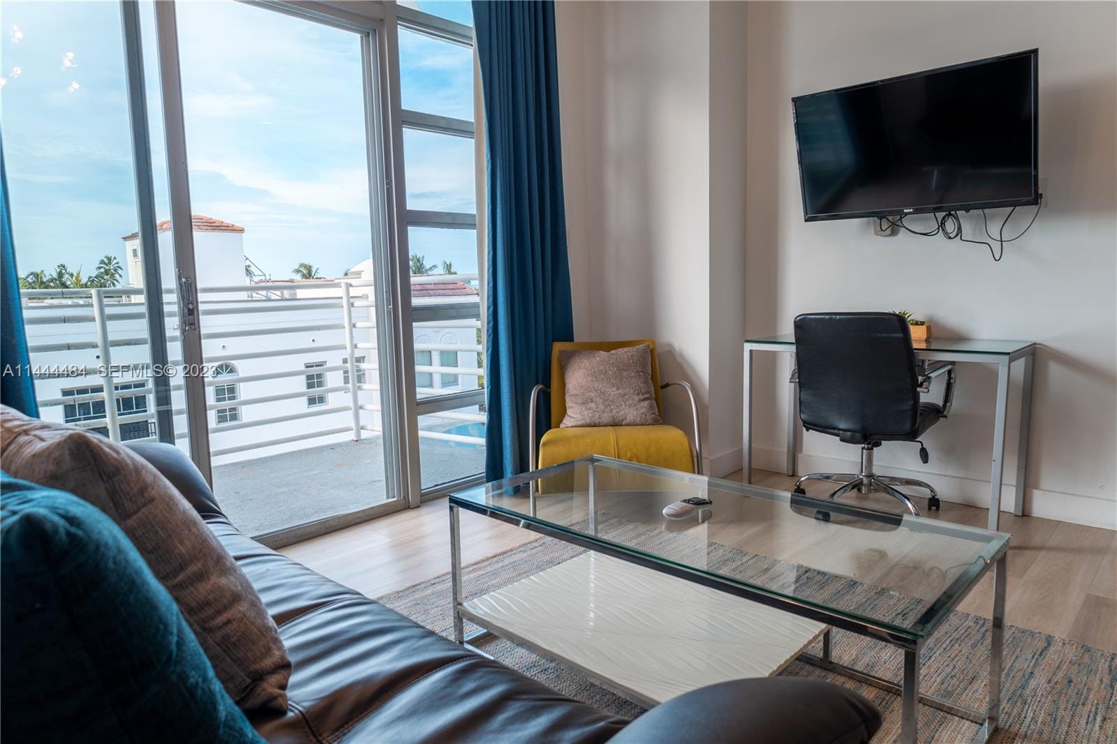 1052 Ocean Drive C503 — photo 3
