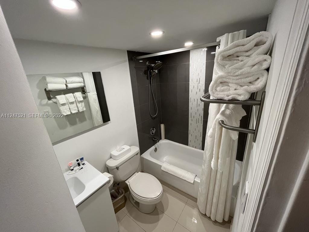 19201 Collins Avenue 218 — photo 5