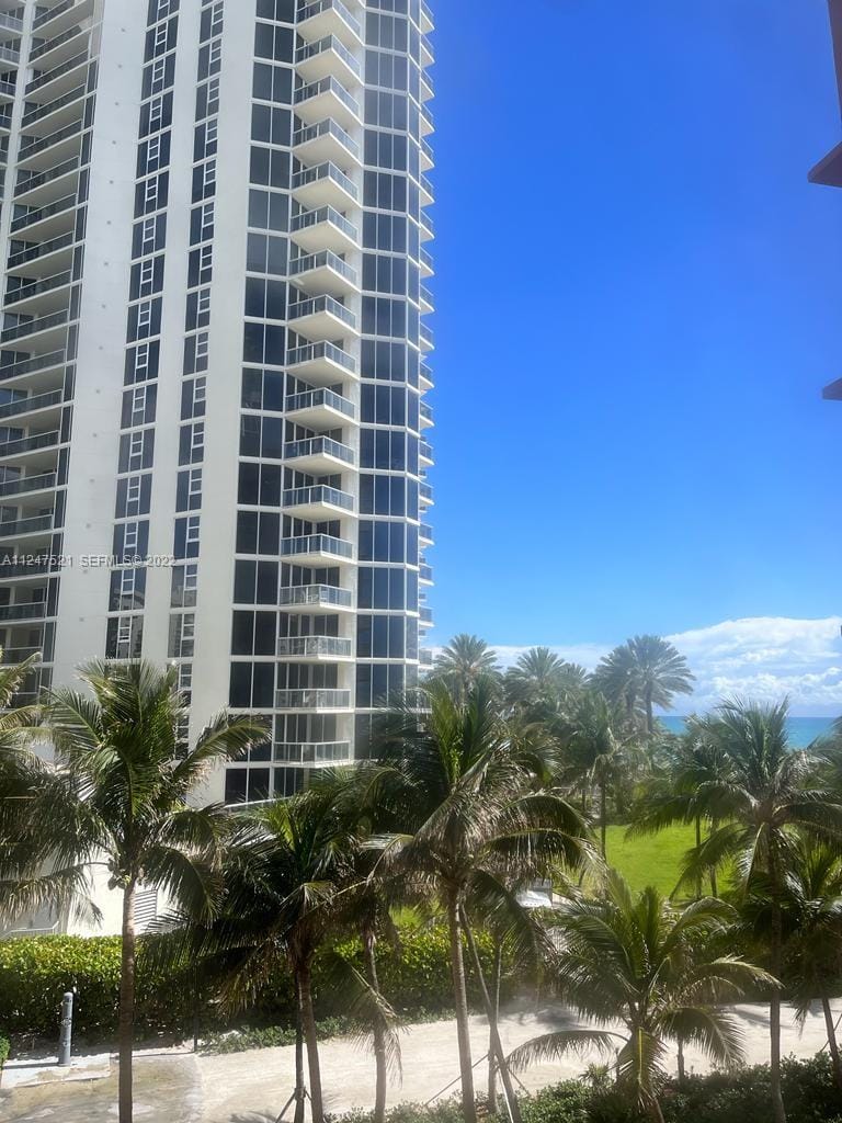 19201 Collins Avenue 218 — photo 7
