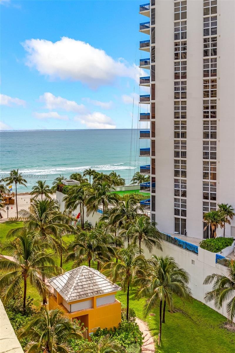 19201 Collins Avenue 641 — photo 2