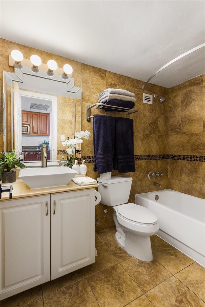 19201 Collins Avenue 641, Sunny Isles Beach, FL 33160 photo 15