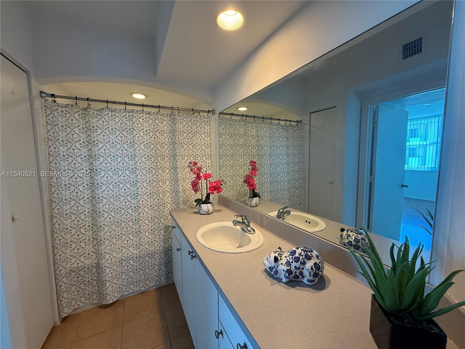 9201 Collins Avenue 1023, Surfside, FL 33154 photo 15