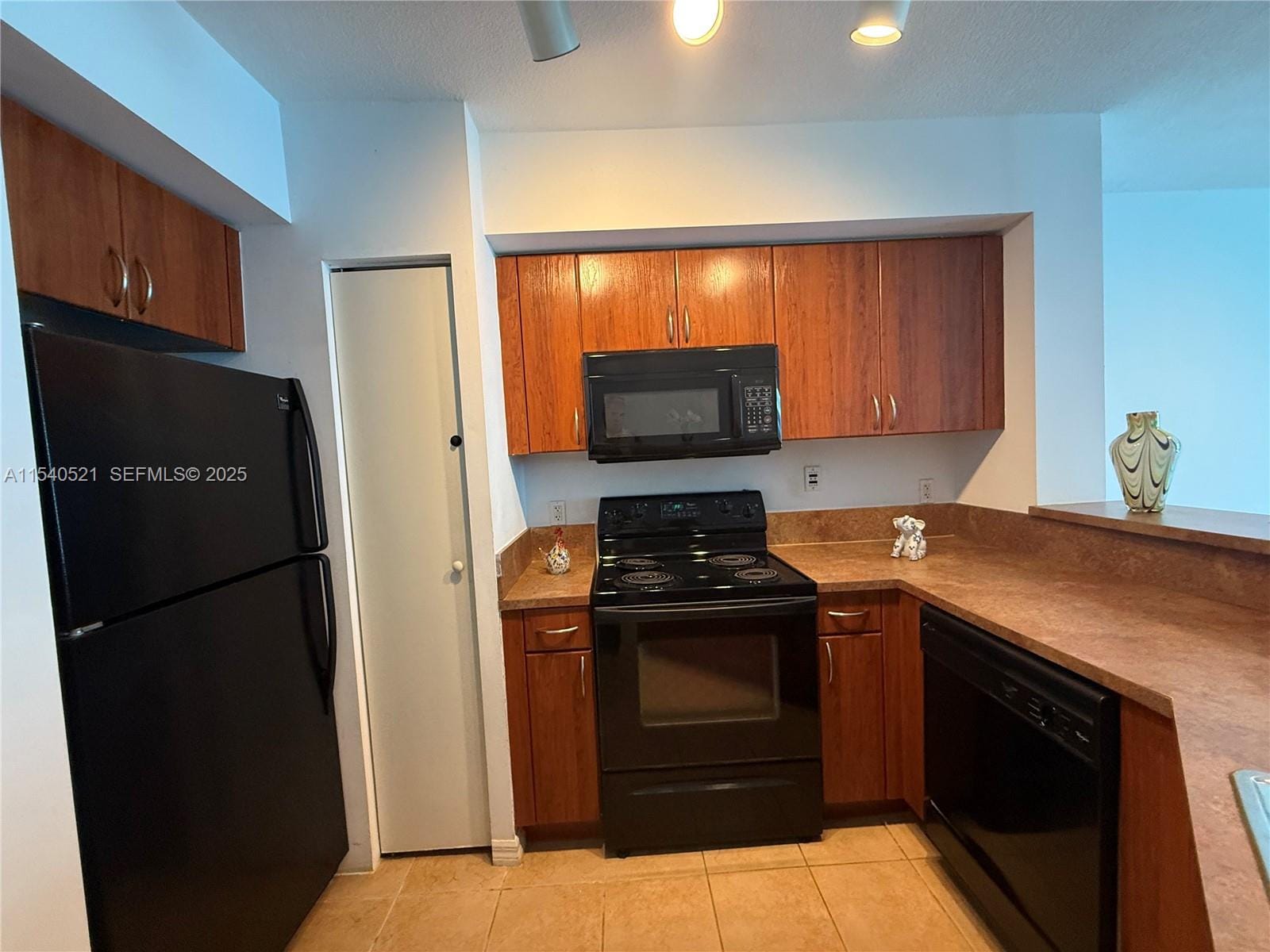 9201 Collins Avenue 1023, Surfside, FL 33154 photo 10