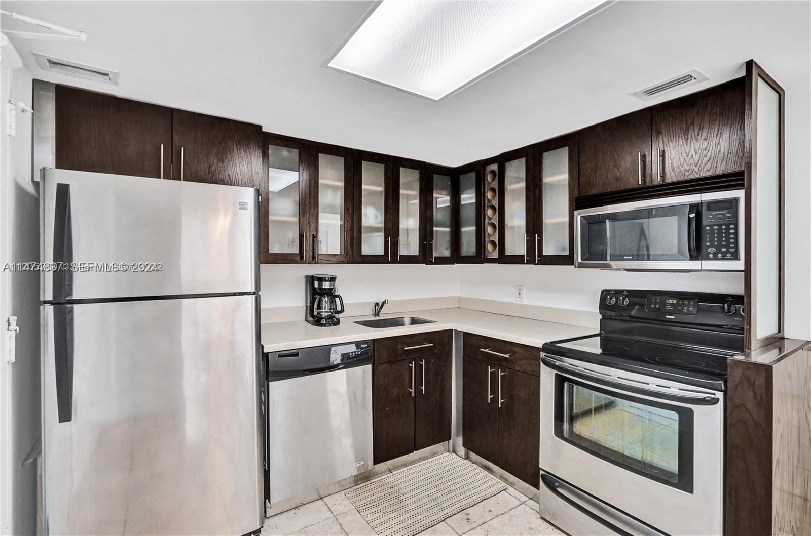 5151 Collins Avenue 1035 — photo 12