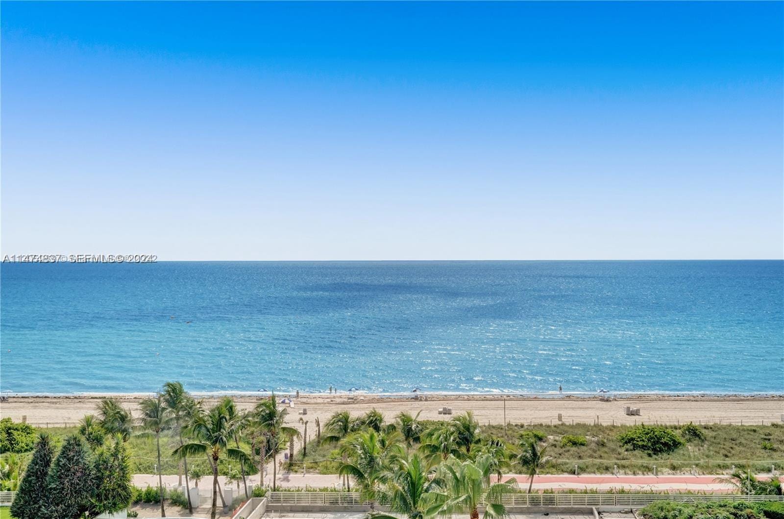 5151 Collins Avenue 1035 — photo 3